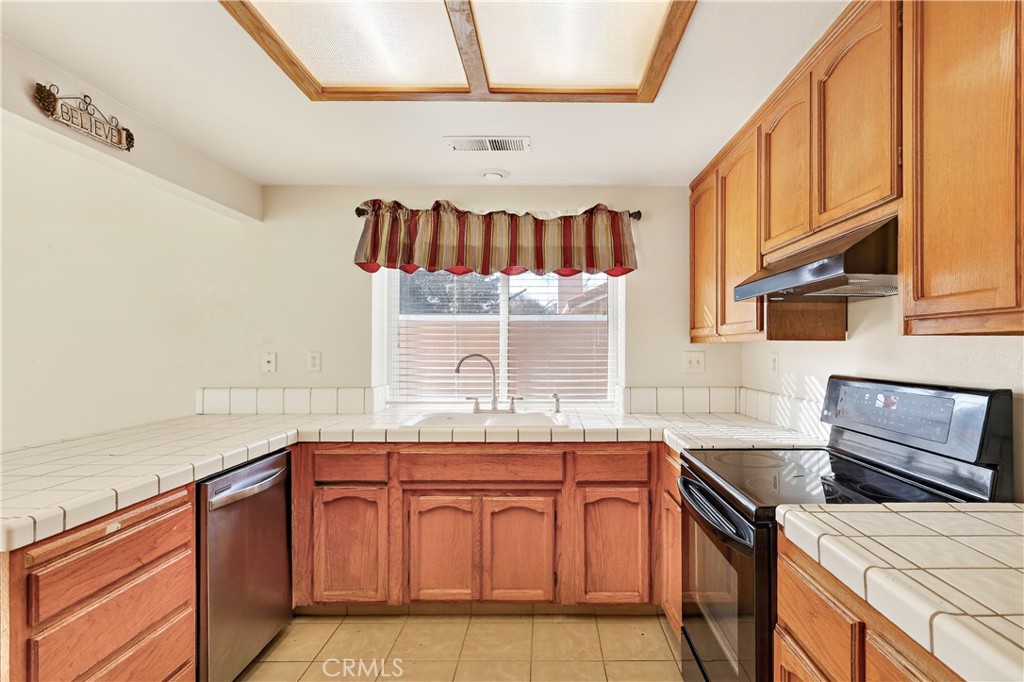 1844 Springfield Ct, Merced, CA 95348