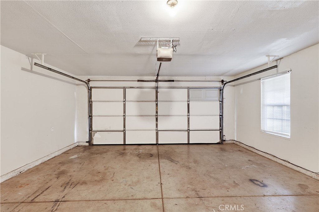 1844 Springfield Ct, Merced, CA 95348