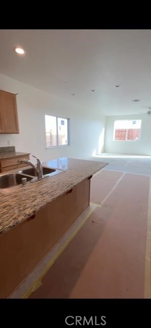 128 Squaw Valley Dr, Merced, CA 95341