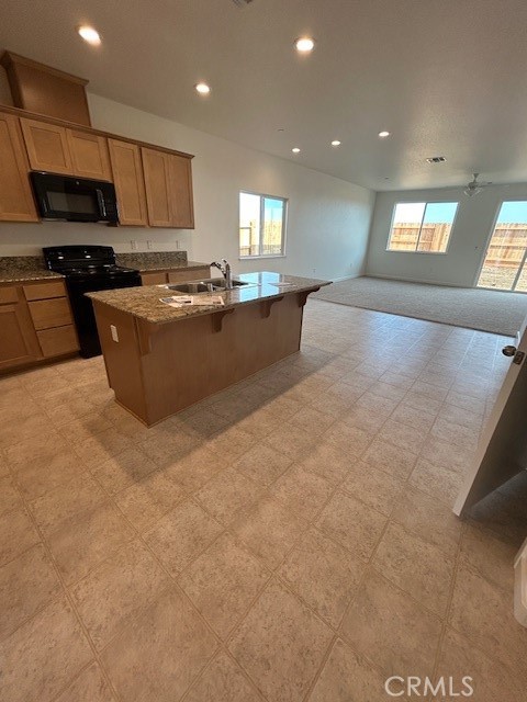 128 Squaw Valley Dr, Merced, CA 95341