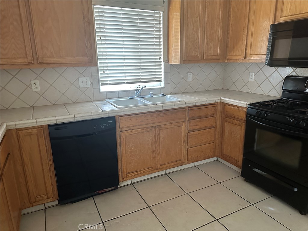 692 Gateway, Merced, CA 95340