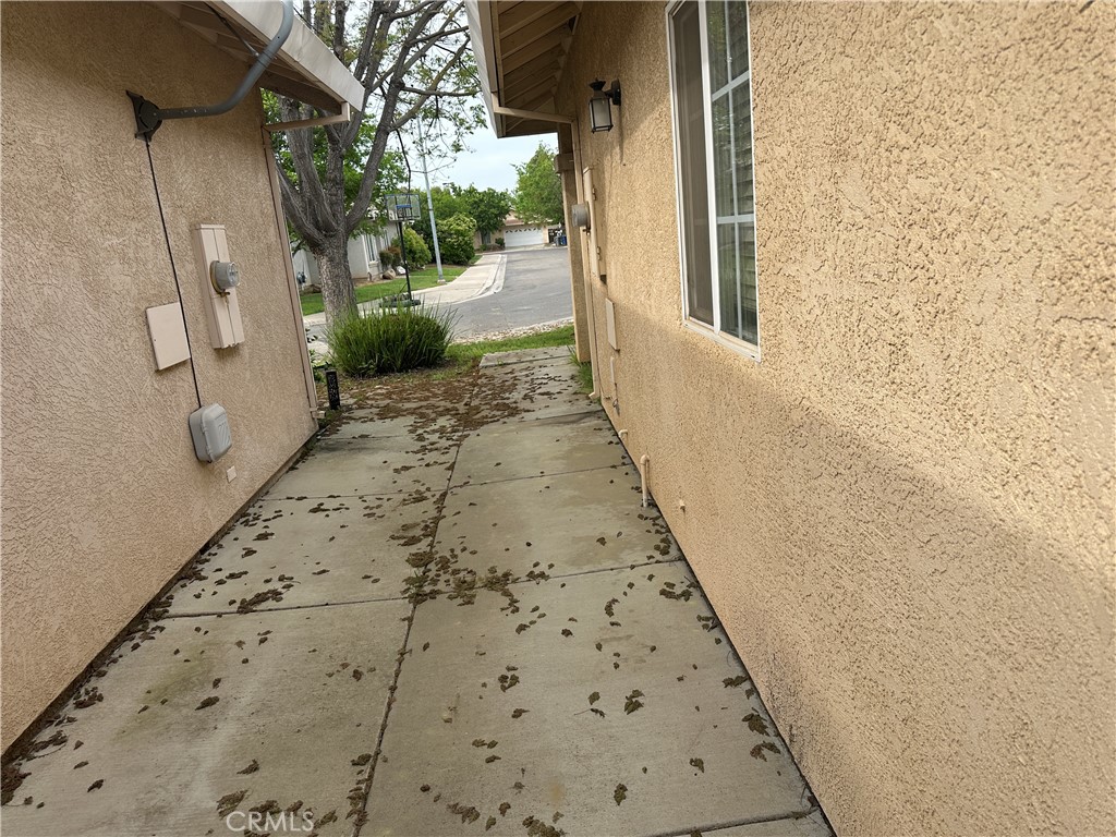 692 Gateway, Merced, CA 95340