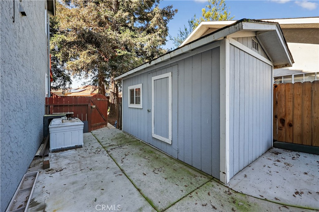 917 Amador, Chowchilla, CA 93610