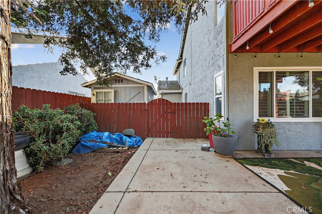 917 Amador, Chowchilla, CA 93610