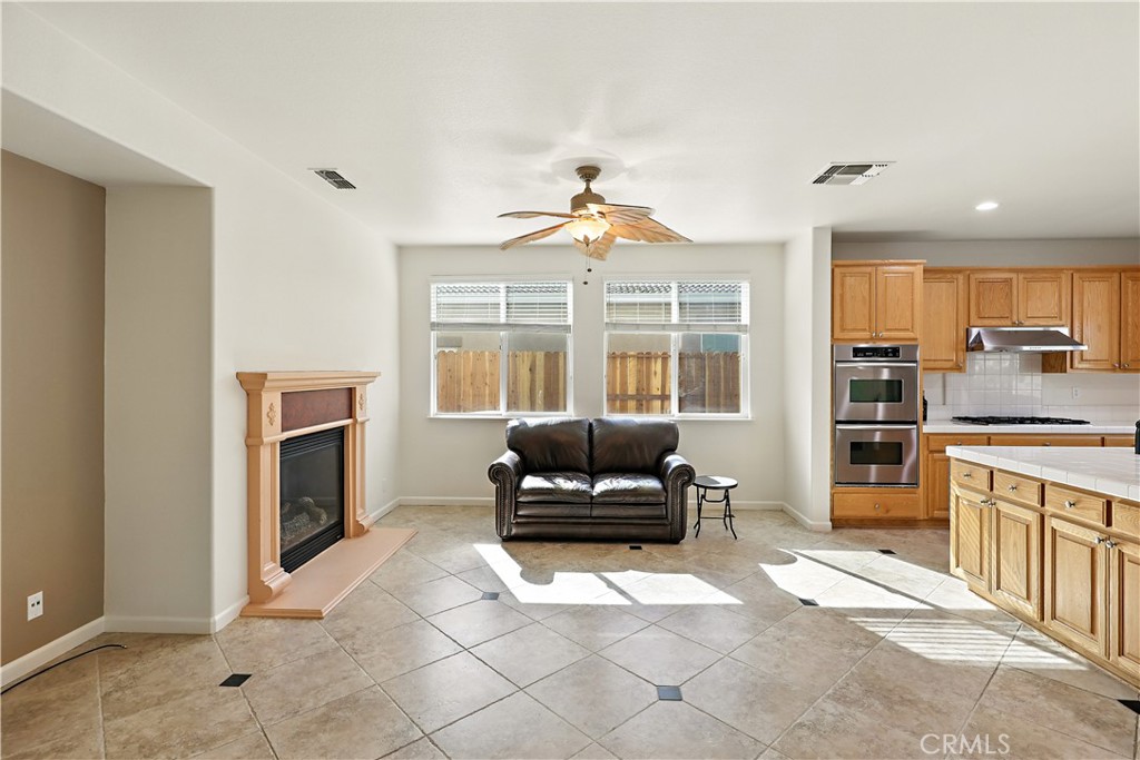 14510 Spyglass Cir, Chowchilla, CA 93610