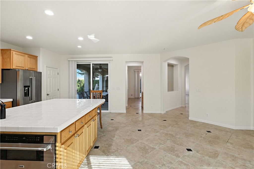 14510 Spyglass Cir, Chowchilla, CA 93610