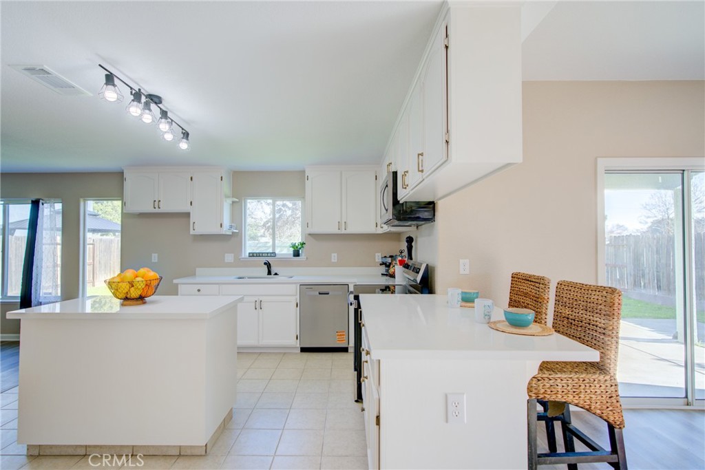 3546 Paseo Verde Ave, Merced, CA 95348