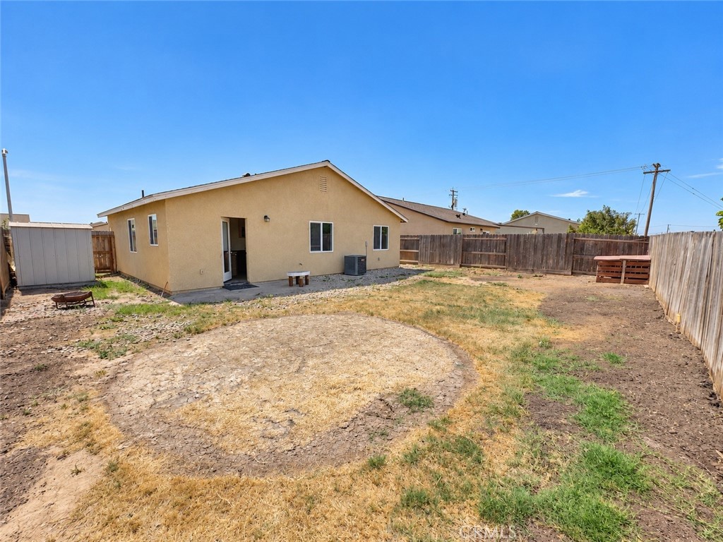767 Taryn Ct, Merced, CA 95341