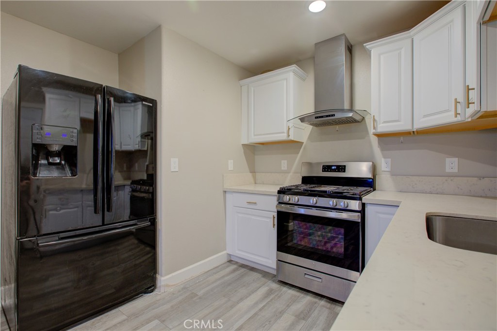 8822 Globe Ave, Dos Palos, CA 93620