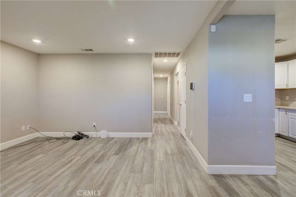 8822 Globe Ave, Dos Palos, CA 93620