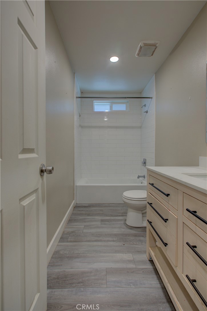 8822 Globe Ave, Dos Palos, CA 93620