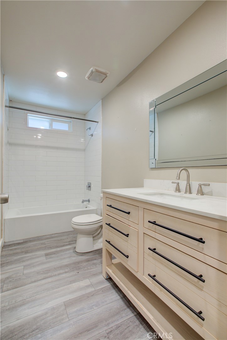 8822 Globe Ave, Dos Palos, CA 93620