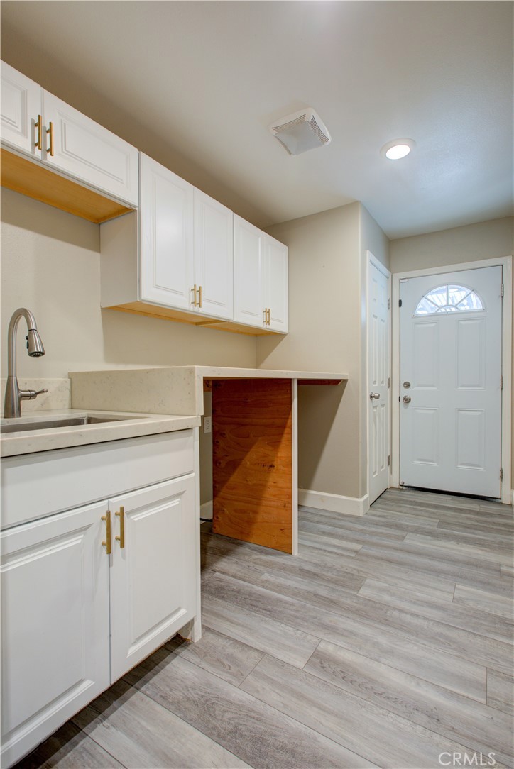 8822 Globe Ave, Dos Palos, CA 93620