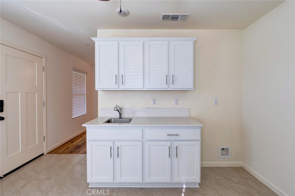 753 Heitz Way, Merced, CA 95348