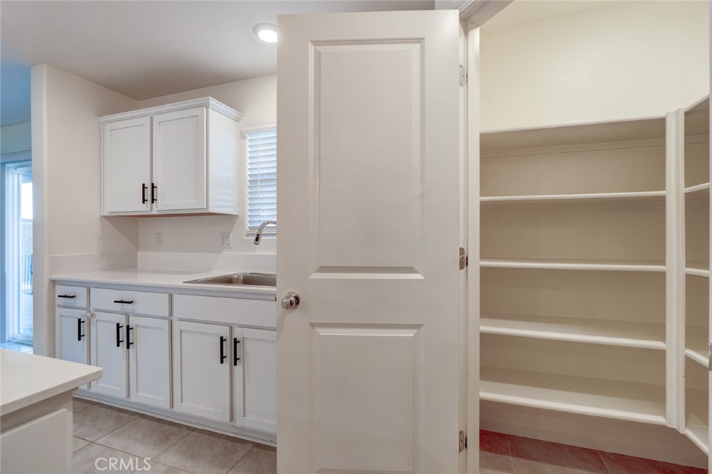 753 Heitz Way, Merced, CA 95348