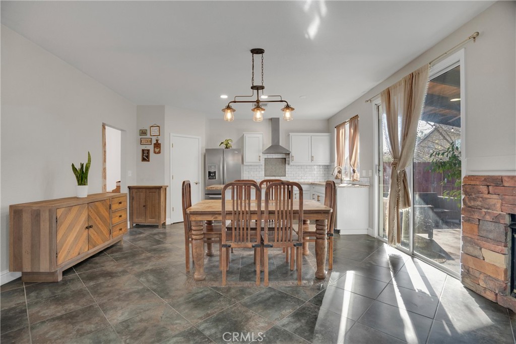 9185 N Rochester, Delhi, CA 95315