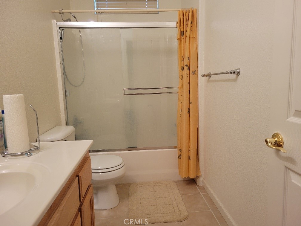 2983 La Vina, Los Banos, CA 93635