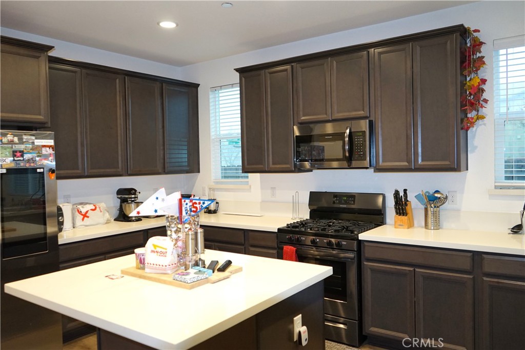 3507 Creekview Ct, Merced, CA 95340