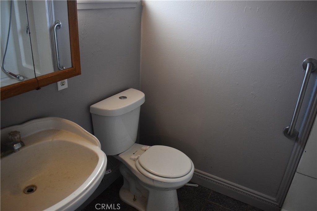 842 E Alexander, Merced, CA 95340