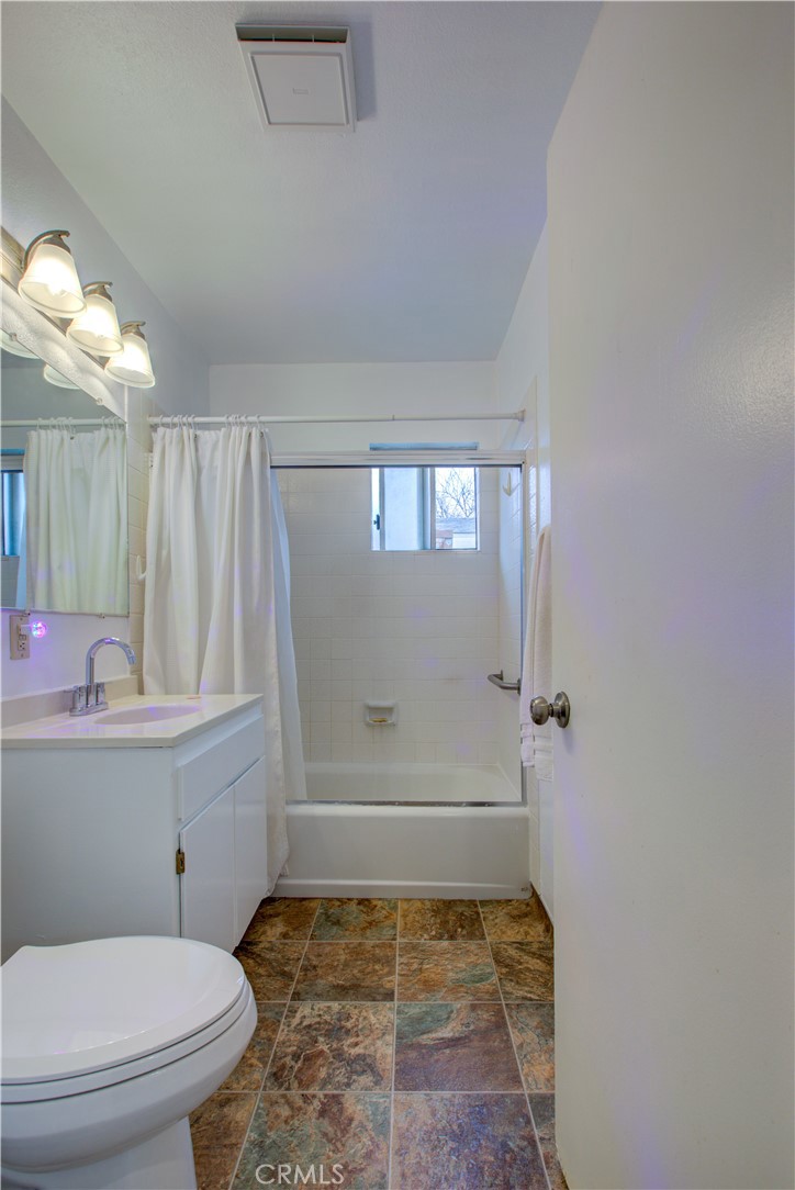 1251 W 9th, Merced, CA 95341