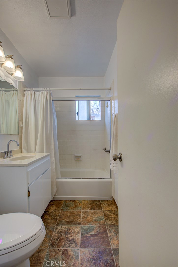 1251 W 9th, Merced, CA 95341