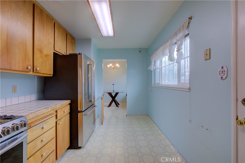 1251 W 9th, Merced, CA 95341