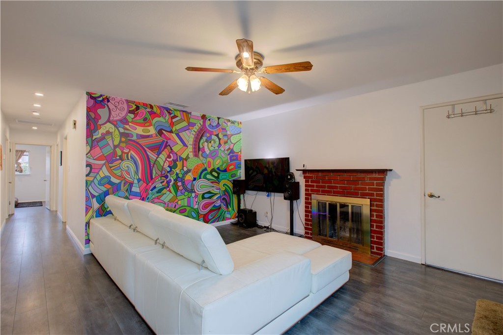 1251 W 9th, Merced, CA 95341