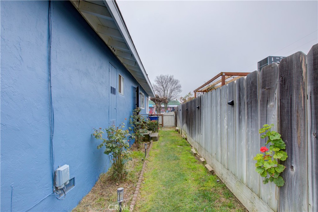 1251 W 9th, Merced, CA 95341