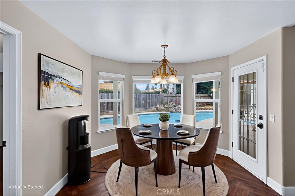 724 Robin Dr, Merced, CA 95340