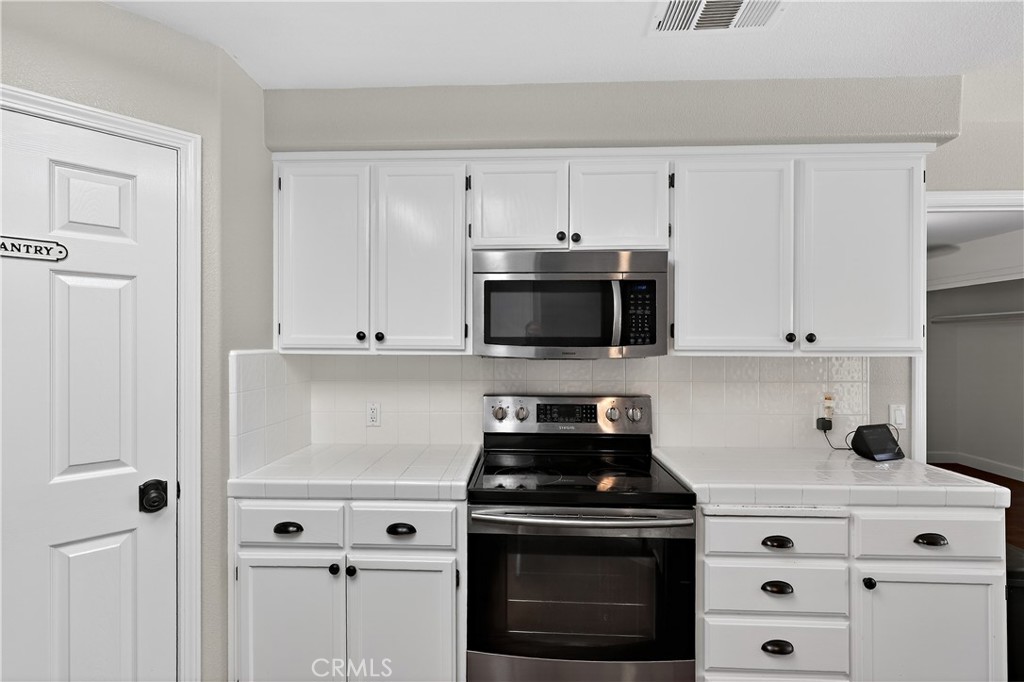 724 Robin Dr, Merced, CA 95340