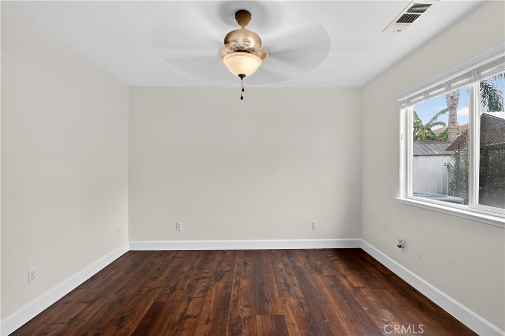 724 Robin Dr, Merced, CA 95340