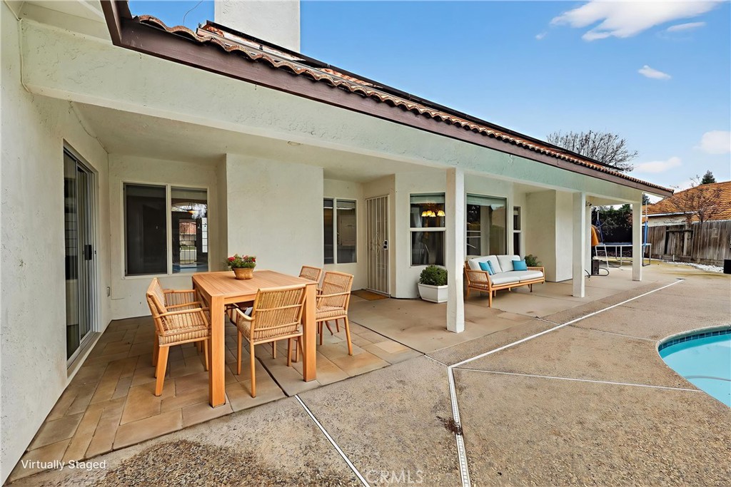 724 Robin Dr, Merced, CA 95340