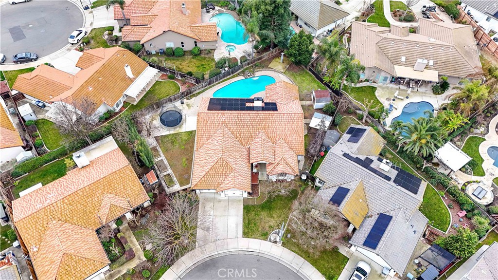 724 Robin Dr, Merced, CA 95340