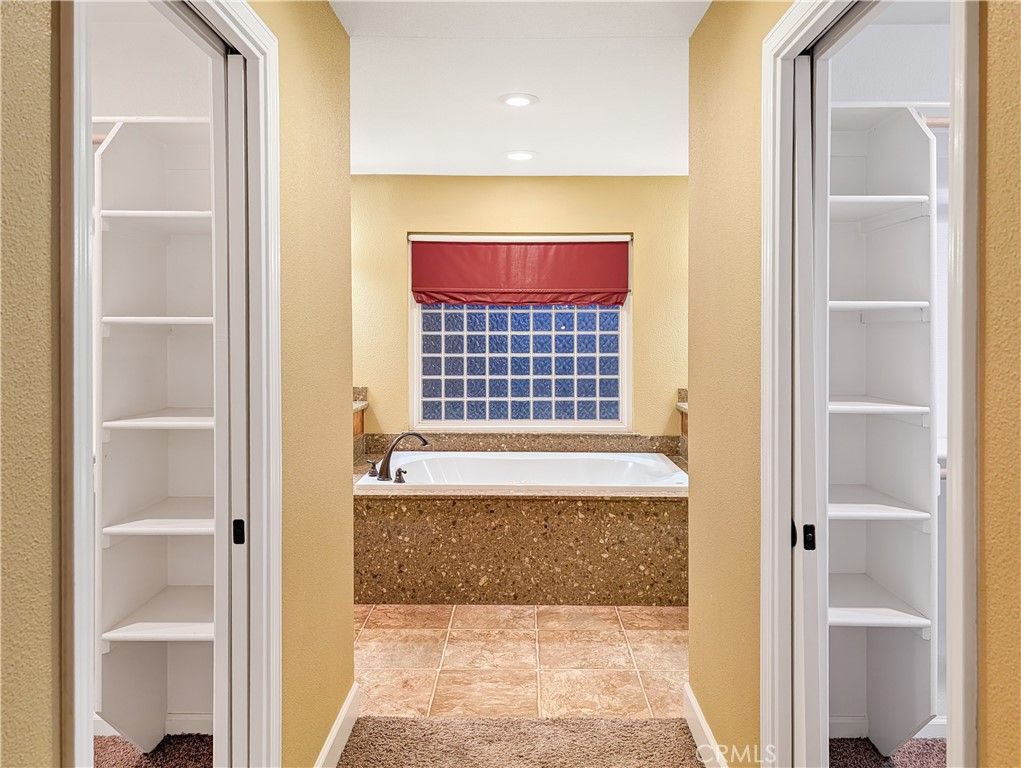 2590 N Gurr Rd, Atwater, CA 95301