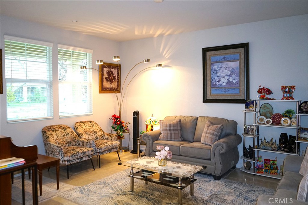 2377 Mariner Way, Merced, CA 95340