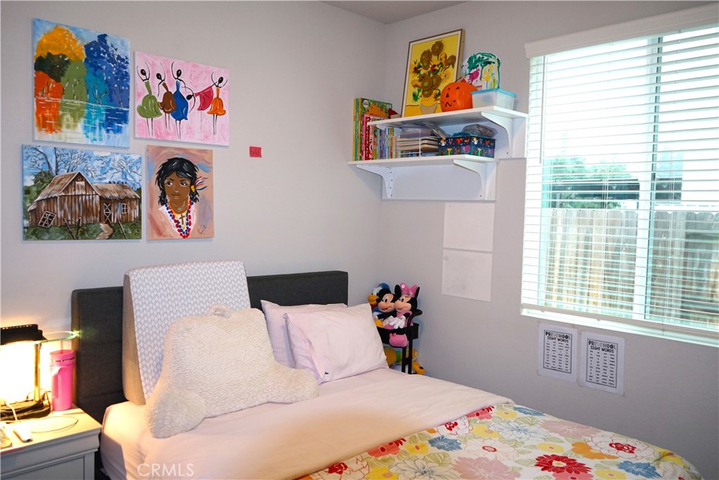 2377 Mariner Way, Merced, CA 95340