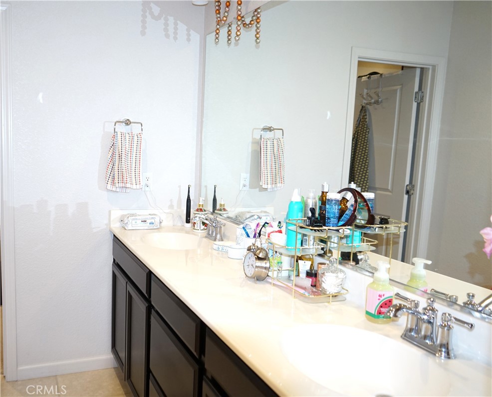 2377 Mariner Way, Merced, CA 95340