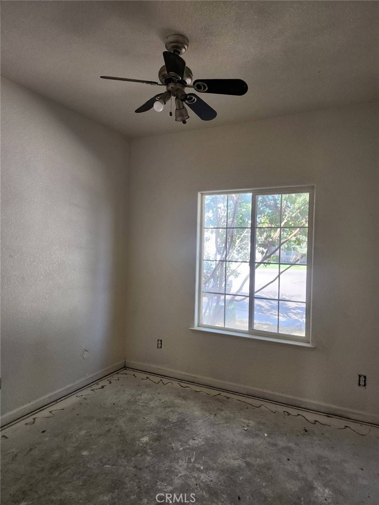 1511 Ronnie Ct, Merced, CA 95341