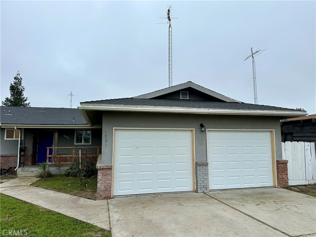 1231 7th, Livingston, CA 95334