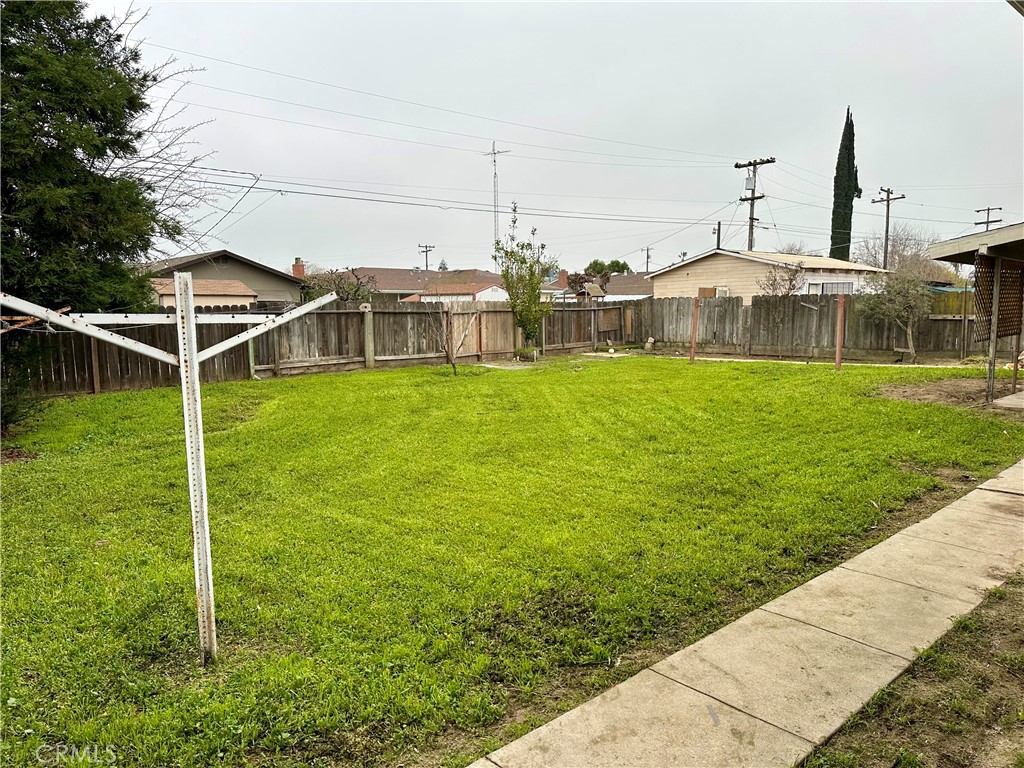 1231 7th, Livingston, CA 95334