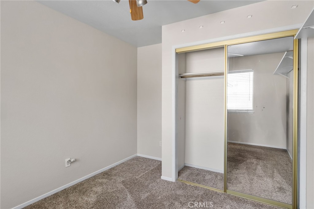 869 Redlands Ct, Merced, CA 95348