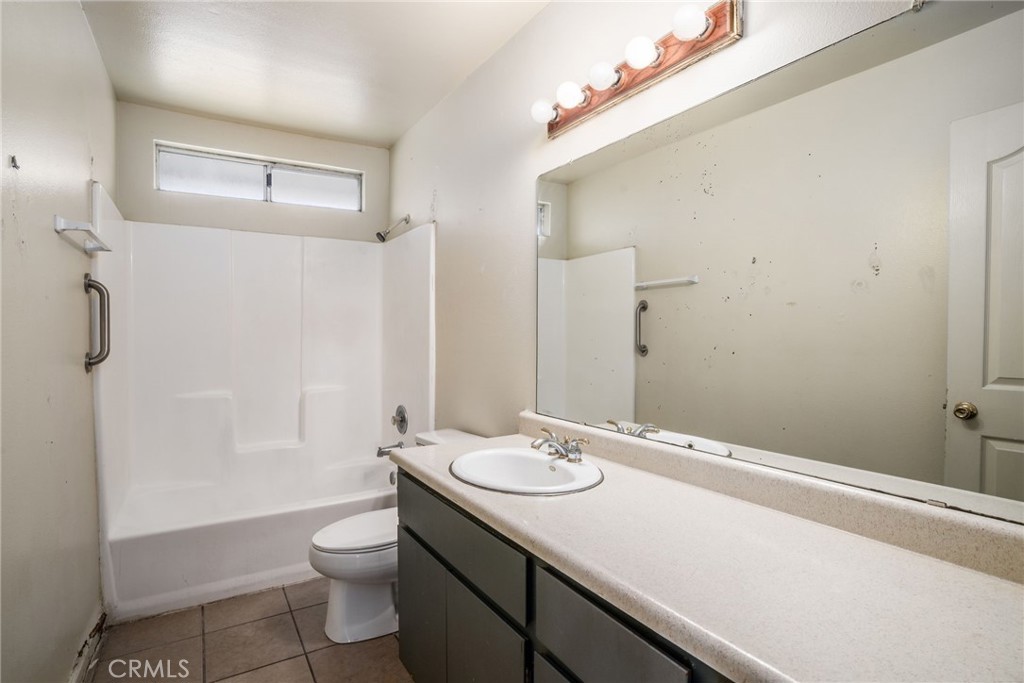 1551 Little Rock Ct, Merced, CA 95348