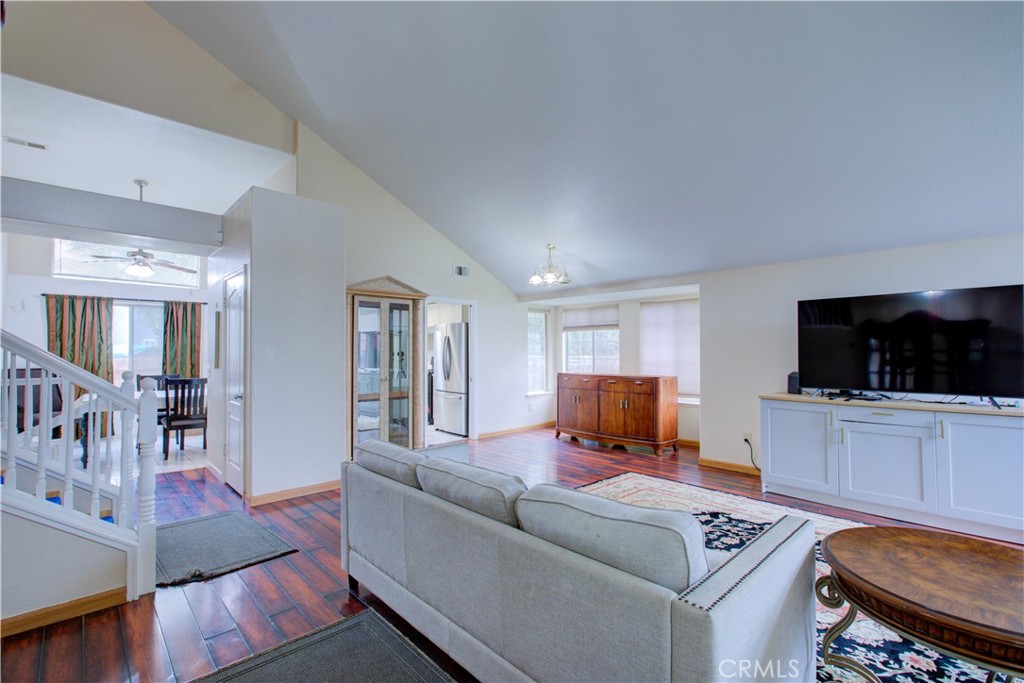 814 Casa Ct, Los Banos, CA 93635