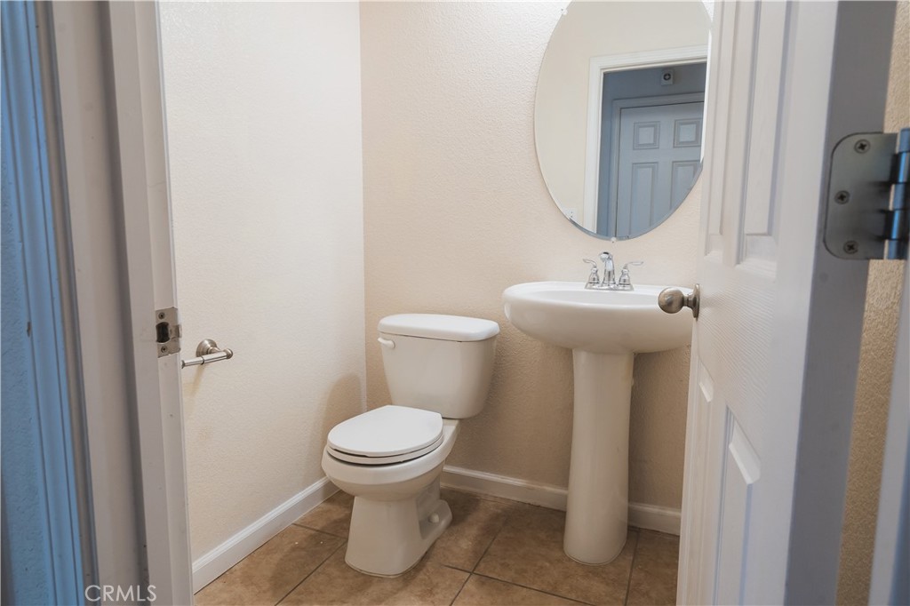 4315 Strathmore, Merced, CA 95348