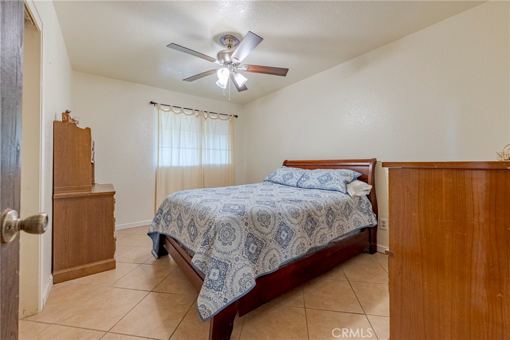 2394 Lance St, Merced, CA 95348