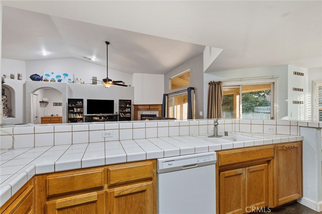 1126 Sprig Ct, Merced, CA 95340