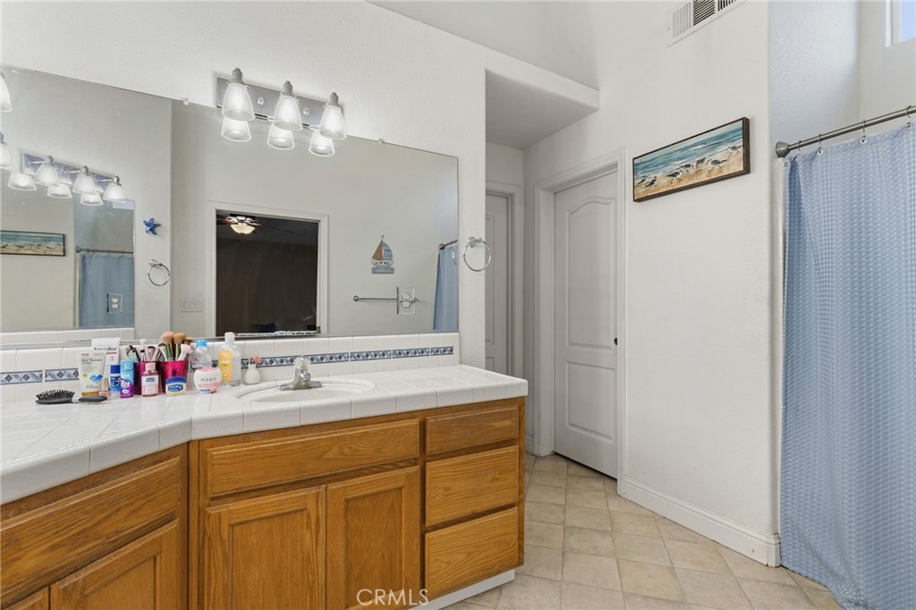 1126 Sprig Ct, Merced, CA 95340