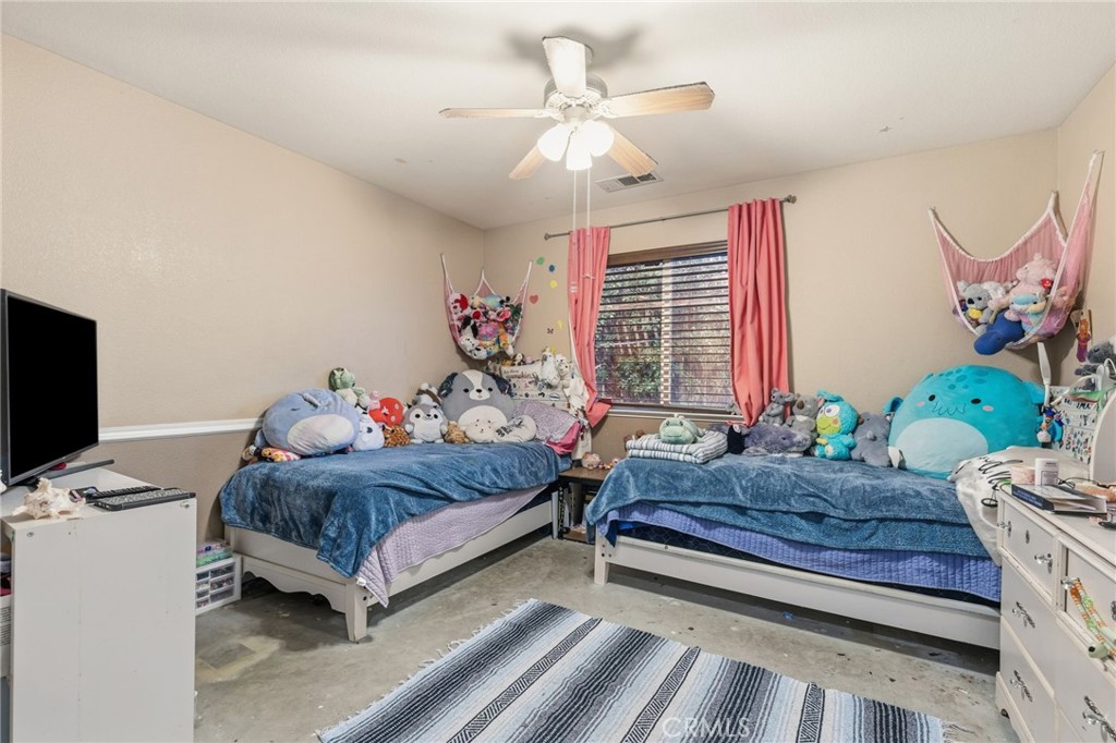 1126 Sprig Ct, Merced, CA 95340