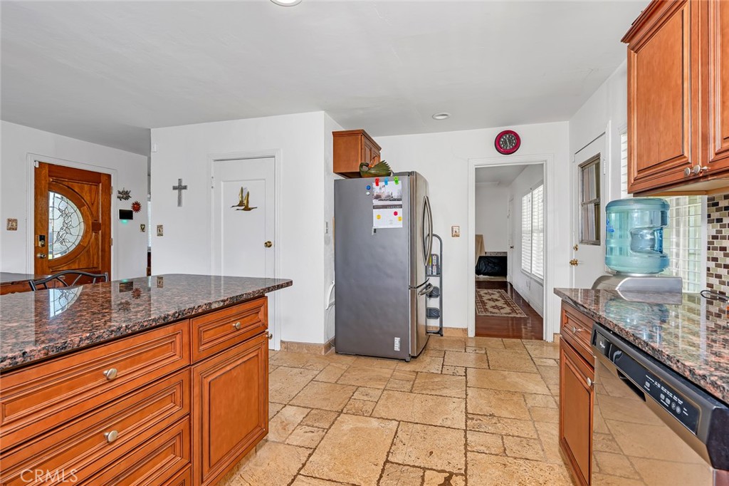 598 E 19th, Merced, CA 95340