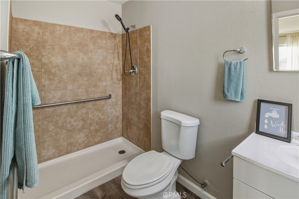 660 S 3rd St, Chowchilla, CA 93610